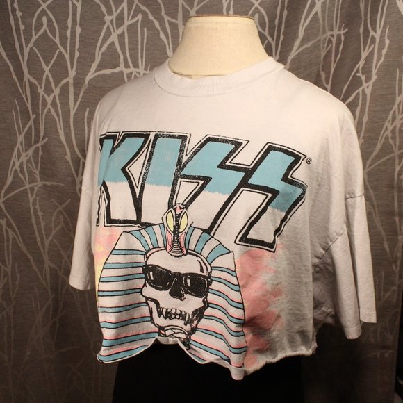 Kiss Crop Top Concert Tee | Medium - Picture 3 of 7
